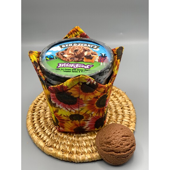 Set of Three Sizes, Microwave Soup Bowl Cozy, Dinner Plate, Pint Size Sunflower - Picture 6 of 9